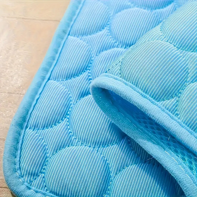 Protect Your Feline From Hidden Heat Dangers With Savanti™ Cooling Mat